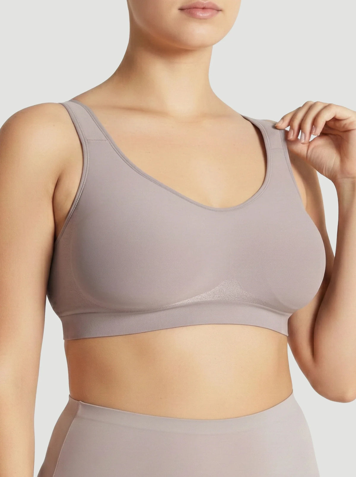 Adjustable Wire Free Shaper Bra (Cups A-FF) + FREE Bra Extender