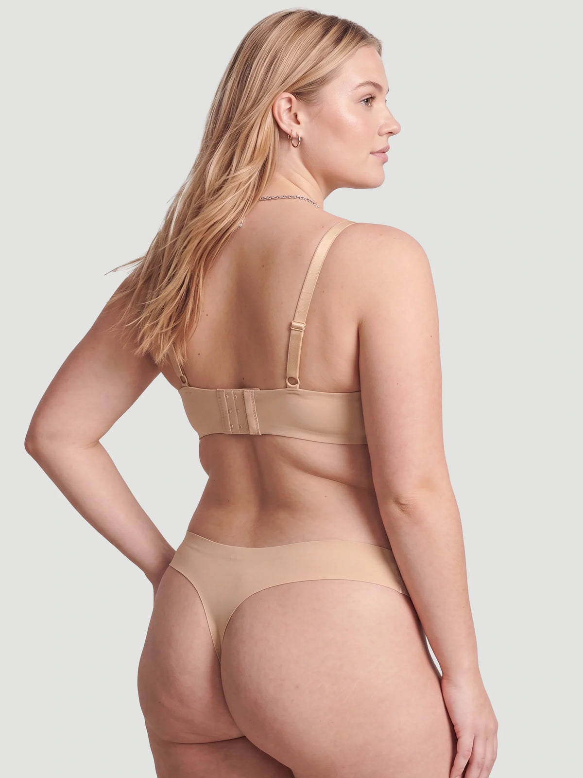 Mid Waist Seamless Bonded Thong Underwear