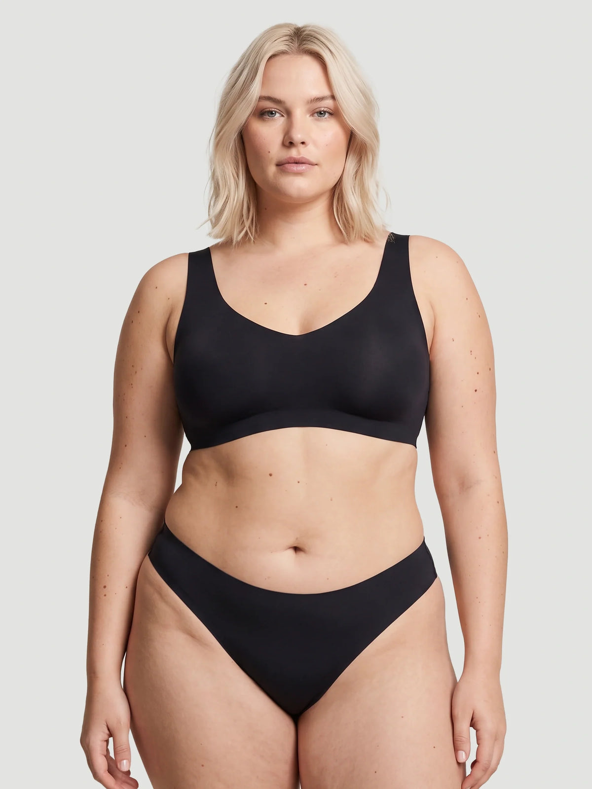 Mid Waist Seamless Bonded Thong Underwear